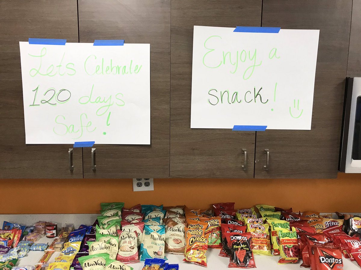 Inver Grove celebrating 120 days safe!!! <a href="/1rawone/">Raffee wright</a> <a href="/belford_melissa/">Melissa Beth Belford</a> @KevinMasseyTHD