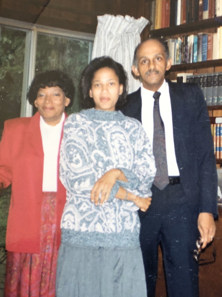 DrSianProctor's tweet image. I’m #almost50 & reflecting on my life. It’s a sad birthday for me because my parents are both gone & crazy times. I’ve got a box of stuff from my mom that I’m determined to go through to #celebrate my #life & their story. This is my only photo of just me & my parents!❤️ #mystory