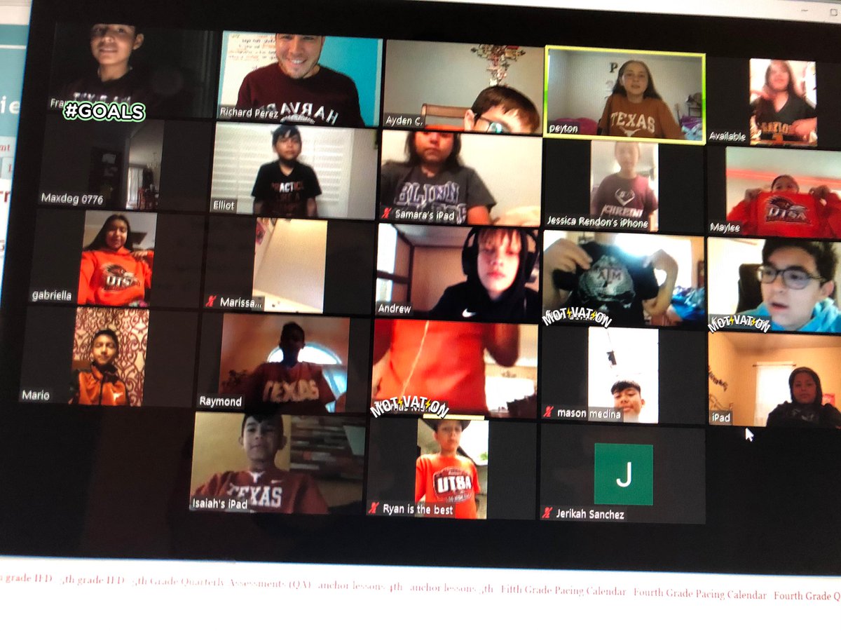 RoadrunnerRicky's tweet photo. Our 9AM class session participated in “extended learning” college day! #classoftheyear #collegebound https://t.co/KyBVtiKxDe