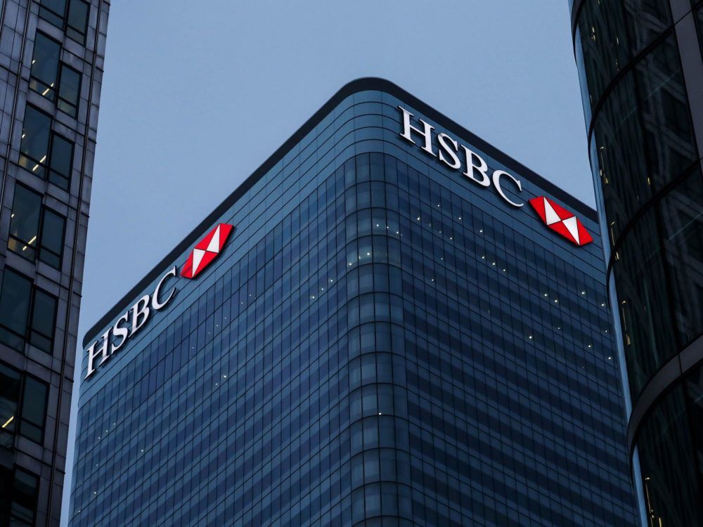 Business Maverick: Thousands of Bankers Get a Break as HSBC, Lloyds Vow No Cuts dailymaverick.co.za/article/2020-0… By Bloomberg