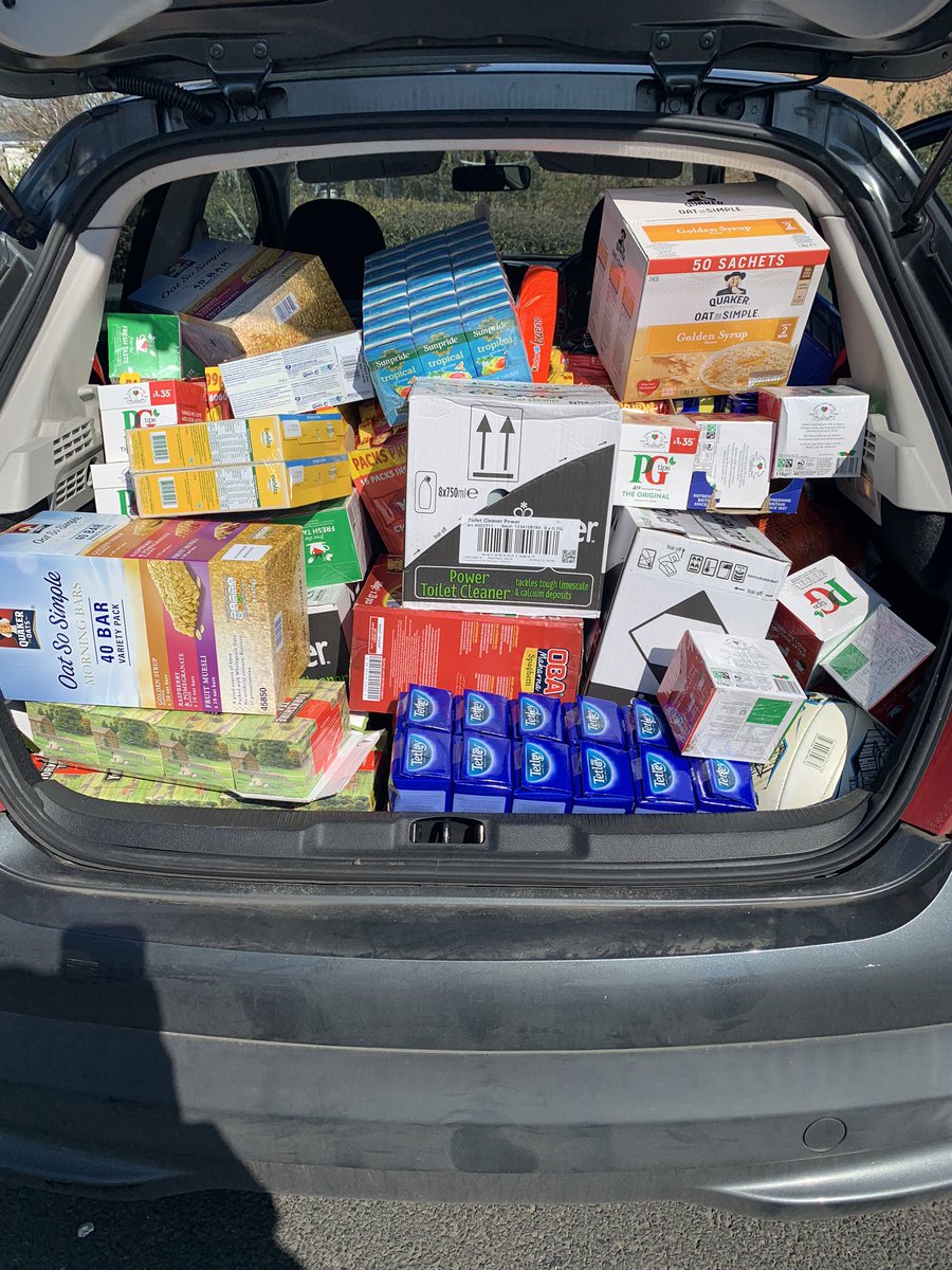 BctVisitors's tweet photo. Ensuring our CYP have access to the basics.🙏🏼@Tas_RAPs, Dan💪🏻Could not have done it without you.  💦👋🏽@RightsandPartic @NatalieLoon @JTurnross https://t.co/RyC3gLJaNh