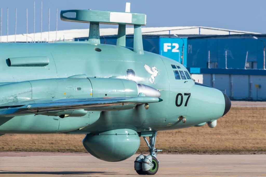 scramble_nl's tweet photo. Indian Navy "Winged Stallion" sighted in Russia. Read more at https://t.co/eqx1eCNDLY (photos United Aircraft Corporation (UAC), Michael Polyakov and Vyacheslav Grushnikov (via https://t.co/dMxFqAcGNS)
#avgeek #aviation #IndianNavy #INSHansa #GoaDabolim #INAS315 #Il38SD #IADN https://t.co/9HhUSAWwZV