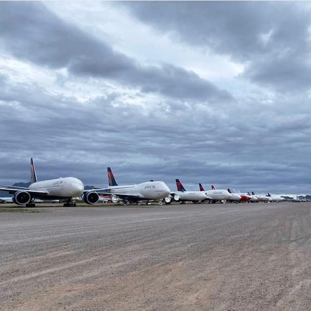 controladores's tweet photo. Pero necesarias para parar el #COVID19 #coronavirus https://t.co/cR7PnQD9Da