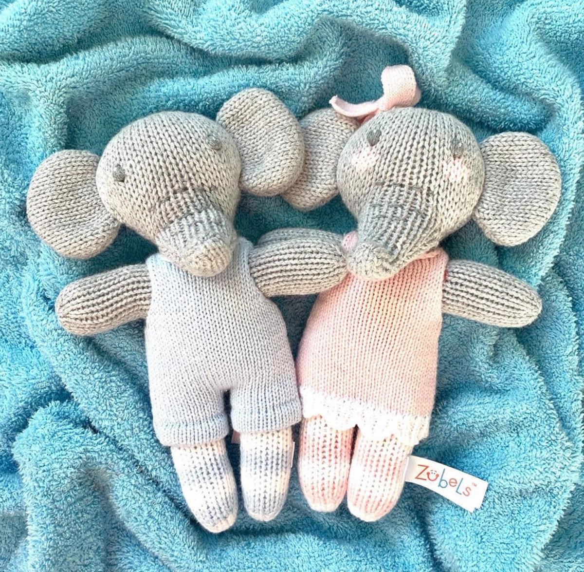 🐘🐘🐘 These two little elephants make great companions for anyone! Made from 100% cotton yarns, they're soft, huggable and ready to play!

Shop now by visiting petitami-zubels.com 

#Zubels #handcrafteddolls #handknitdolls #madebyartisans #knitdolls #elephants