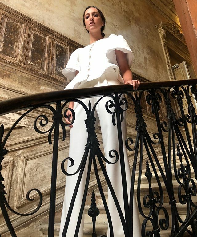 Currently loving a full white suit. A forever classic that is easy to mix and match. Discover the new collection online now. #essevie #essevielondon ift.tt/3dvWuZ3