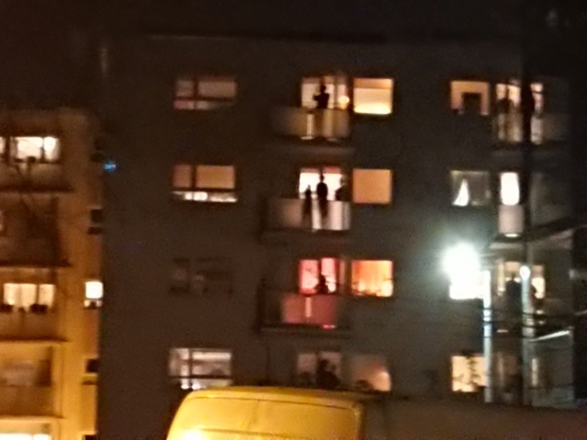 Even from bottom of my tucked away cul-de-sac I could see - and most definitely hear - people joining in #clapforourcarers. Lovely to exchange a few words with neighbours from their windows, and see smiles on faces. And now see similar WhatsApp messages from across #streatham.