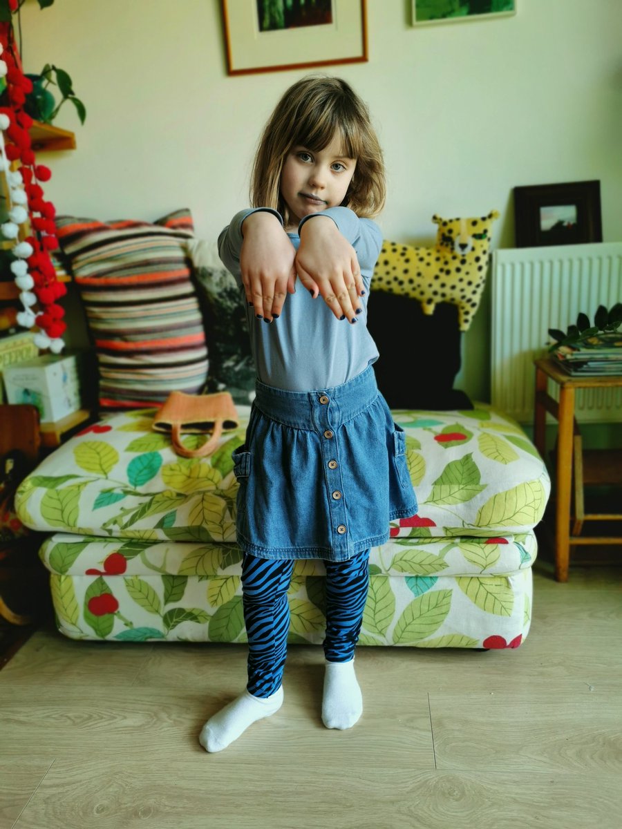 PeteMRichardson's tweet photo. #clapfornhs was a bit too late for this one. But she was bang up for #makeitblue https://t.co/tpdro66bgF