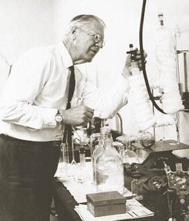 aerogeltech's tweet photo. Happy aerogel day! Today would be the 120th birthday of Dr. Samuel Kistler, the inventor of aerogel!

Go to https://t.co/9qnAudLEYi today and pick up a piece of history https://t.co/w08GdDRjEB https://t.co/kcEziLUX5k