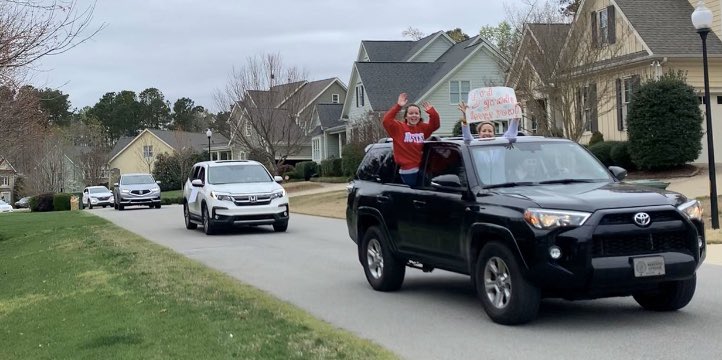 WestLakeElemPTA's tweet photo. Our hearts are FULL today!  Thank you to our AMAZING staff for the parade today.  #WLEAllstars @WestLakeElem @MsKellyFWilson https://t.co/reztBZuysn