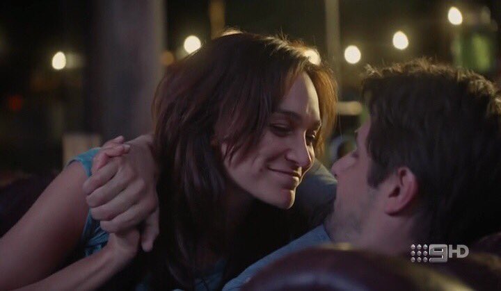 NicdaSilvaFan's tweet photo. @nicdasilva #wentworth #doctordoctor #nicoledasilva #MattKnight #CharlieKnight https://t.co/gKxEajDiqM