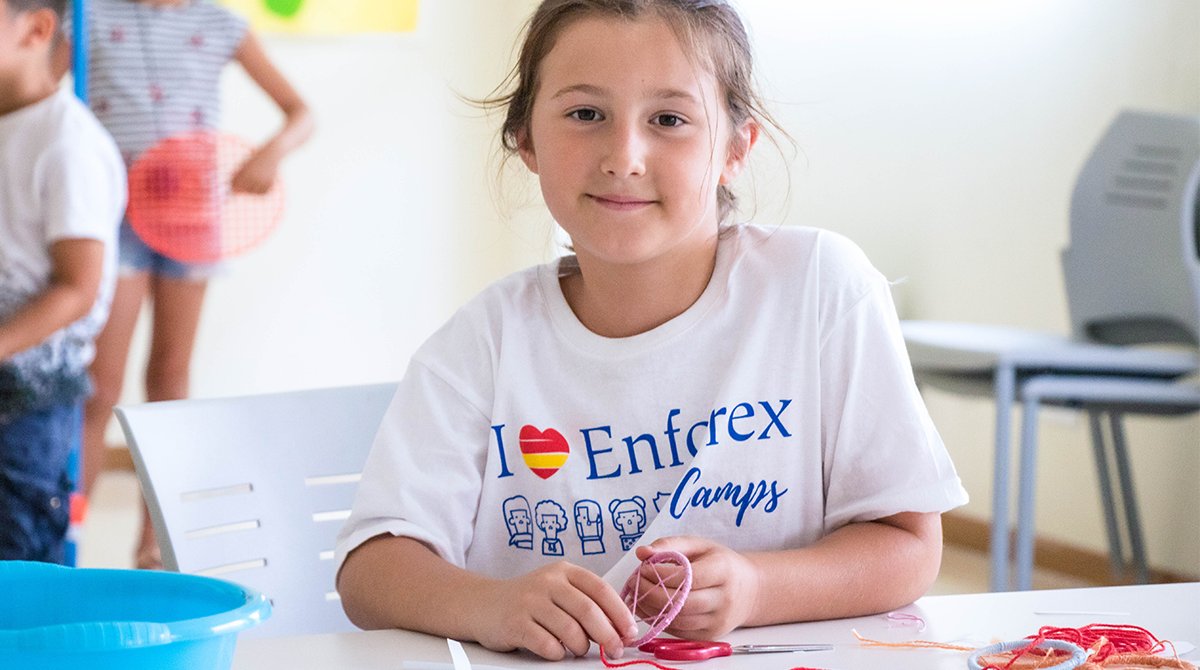 EnforexCamps's tweet photo. ¿Te acuerdas del atrapasueños que aprendiste a hacer el año pasado en #EnforexCamps? Sabemos que nuestros campers tienen una #creatividad desbordante y que estos días estarán haciendo un montón de manualidades, dibujos y cosas chulas.

¿Nos enseñas alguna?🎨
#YoMeQuedoEnCasa https://t.co/BkIQx4I7u5