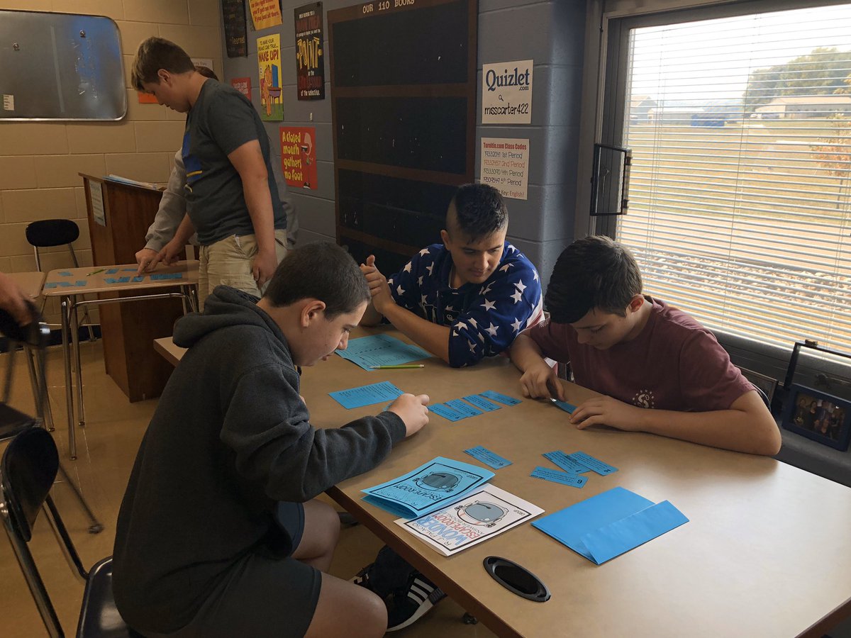 MissCarter422's tweet photo. I’m missing my students.  I hope we get to do our Romeo and Juliet Escape Room! @McDermottFLSD @FranklinLocal https://t.co/cUvf1Ku5UW