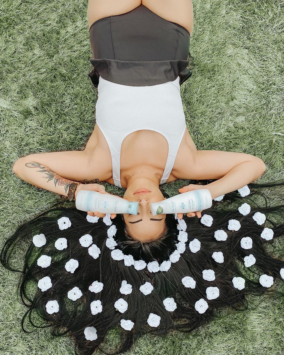 Preen.Me tweet media