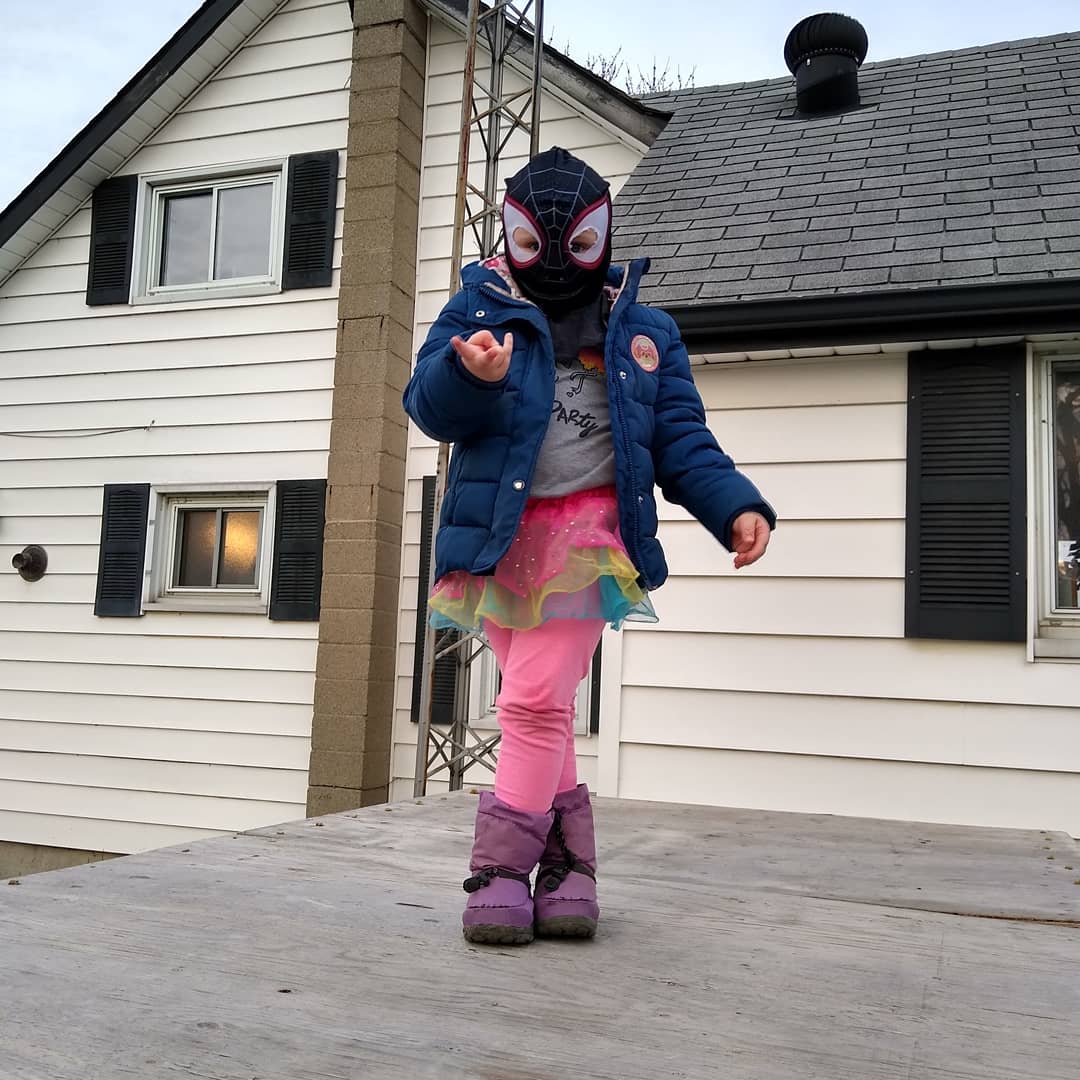 ElschnerShayla's tweet photo. Catie out side dressed up as Spider girl having fun swinging from rooftop to rooftop!!! https://t.co/fKEB7zSsUC