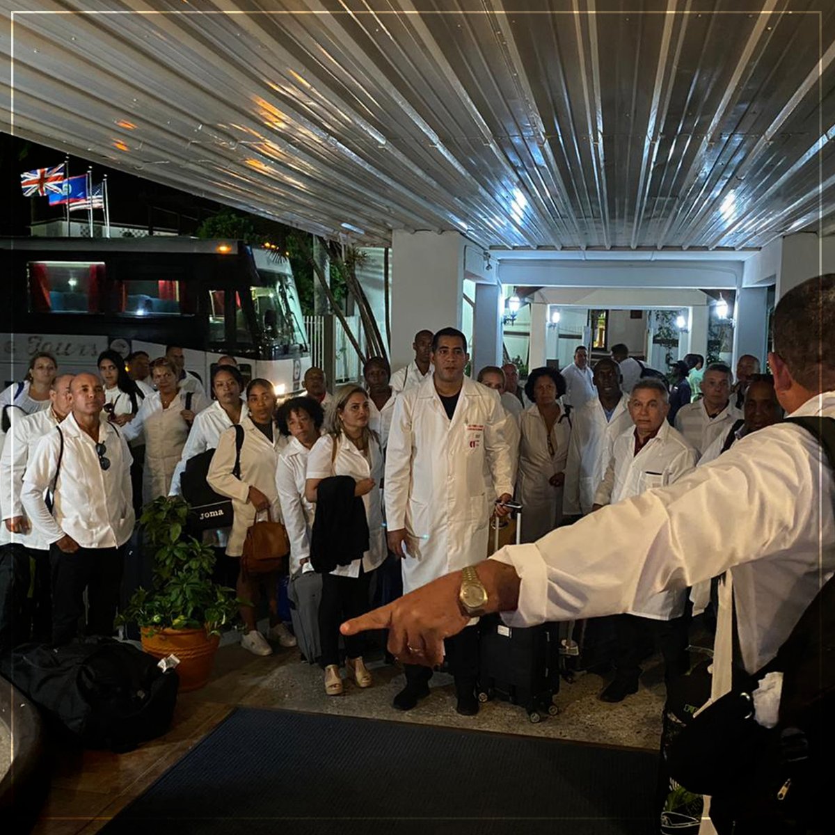 We're honored to host the 60 person medical team sent in aid of the COVID-19 Pandemic in Belize. THANK YOU CUBA!

#radissonbelize #radisson #belizecity #belize #cuba #covid_19