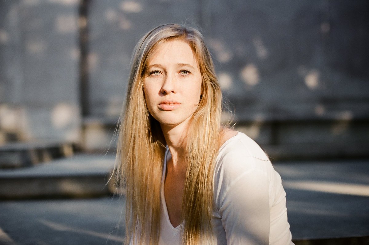 StephaneChongCH's tweet photo. Portrait mode in natural light ft. Dave and Julia
#35mm #fujipro400h #analogueportraits https://t.co/TJyhNAc5KT