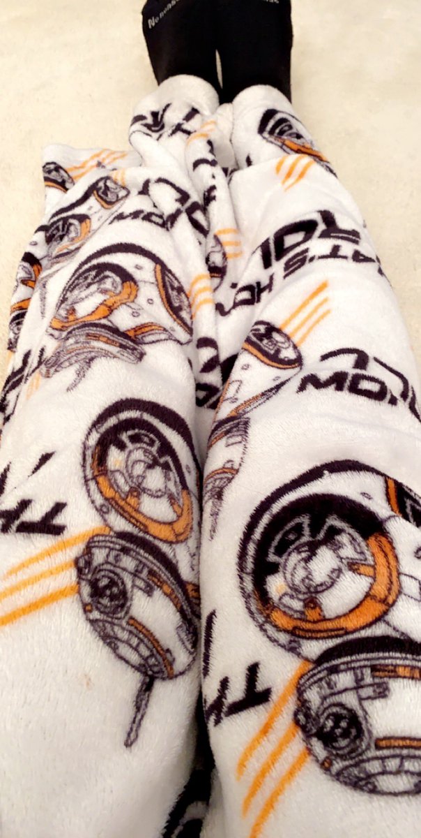 MissZls's tweet photo. Rocking out my “That’s how I roll” Star Wars BB8 PJs today for virtual spirit week! @PbisResn @RinggoldNorth #resnproud https://t.co/NE84gBiCDK
