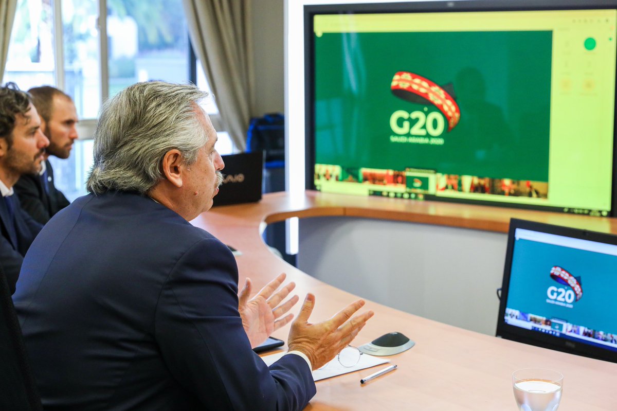 CasaRosada's tweet photo. El presidente Alberto Fernández convocó a crear un Fondo de Emergencia Humanitaria y resaltó que "de esta pandemia nadie se salva solo" https://t.co/OTq5fryaEt https://t.co/BTohhj1EAo