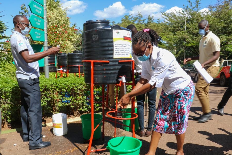 wateraid's tweet photo. In a joint campaign to curb the spread of #COVID19, @WaterAidUganda has given 60 foot-operated #handwashing tanks to Kampala Capital City Authority for public places such as markets.

A great initiative at any time – essential now to help people limit the #coronavirus pandemic.🙌 https://t.co/kFs4MjpHTP