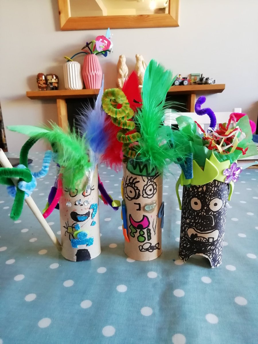 LadyScaramanga's tweet image. Rambling Isles and their Seawigs. Such fun to create.
Introducing Queen Seawig, Princess Seawig and Bert.
@jabberworks @philipreeve1