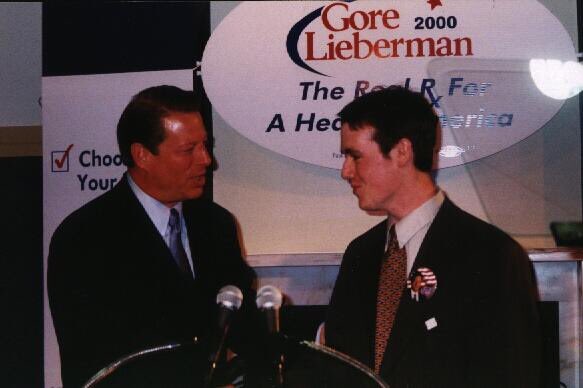 BoshaForSenate's tweet photo. #ThrowbackThursday
The climate change crisis is a threat to the world. Don't tell me what you would like to do now. Tell me what you were doing 5, 10, in this case with @algore, 20 years ago. Experience matters in this election.
#ExperienceMatters
#JudgmentMatters https://t.co/N6qX9gGWav