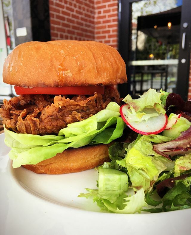 What's cooking homies?⁠
Well, today it's a Crispy Fried Chicken Sandwich - Butter Lettuce, Tomato on Brioche Bun with choice Fries or Salad!⁠
⁠
Add a 500ml bottle of Castillo IPA or La Boheme Pilsner for just $5 more!⁠
⁠
You can pre-order now onl… ift.tt/3btm8vK