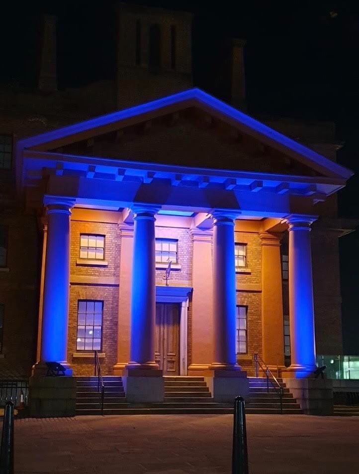 ExploreLpool's tweet photo. 💙 | Tonight from 8.00pm landmark buildings throughout #Liverpool will turn blue to pay tribute to the NHS. #LightItBlue 

More info 👉 https://t.co/4l5vlLmNow https://t.co/jEORuSrgzd
