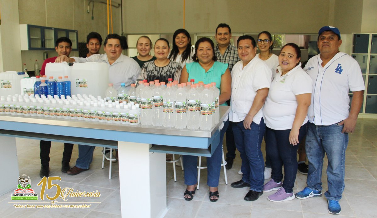 UIETab's tweet photo. sanitaria a causa del COVID-19 (coronavirus ).

Encabezados por la rectora, maestra Adela Méndez Martínez, integrantes de la Academia de Salud Intercultural elaboraron el producto, siguiendo las normas sanitarias que marca la Secretaría de Salud. (2/3) #SomosUIET https://t.co/Rayw9XKlef