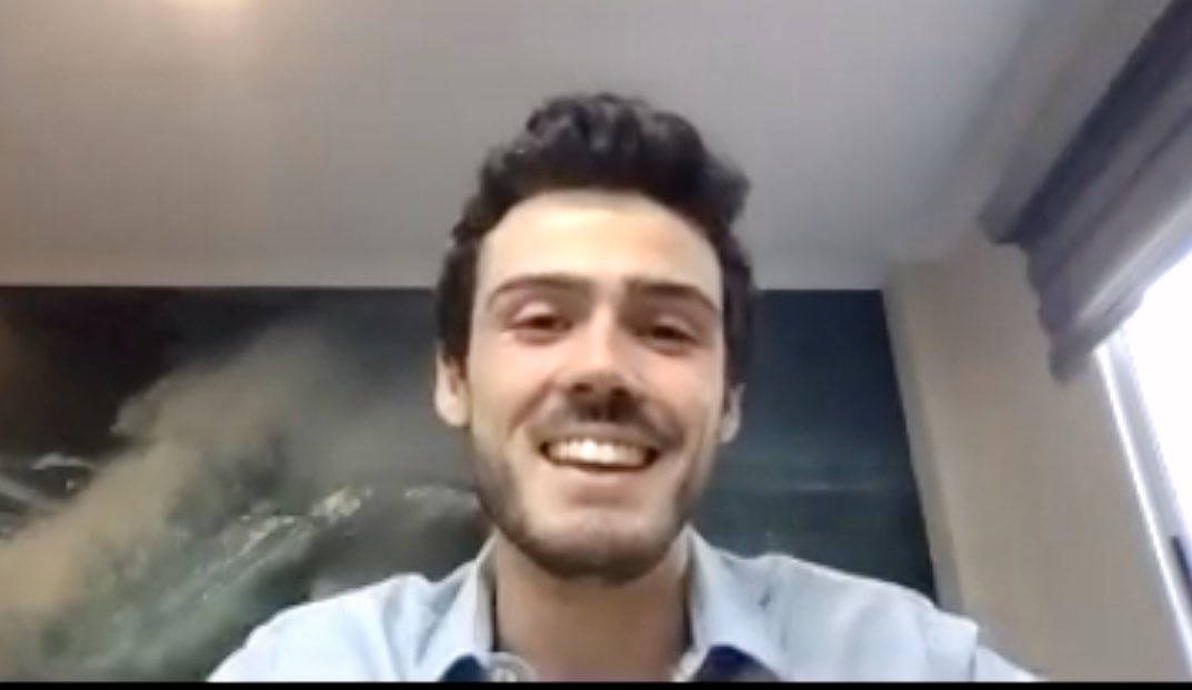 UVempren_'s tweet photo. En el #Explorerlab de la @UV_EG y la @UPV, @JoserraEsquer nos cuenta su experiencia de #emprendimiento y cómo pivotó su proyecto desde su inicial idea de LockNGo. “Explorer te ofrece competencias transversales para desarrollar tus propuestas” https://t.co/MvGsFKLwWI