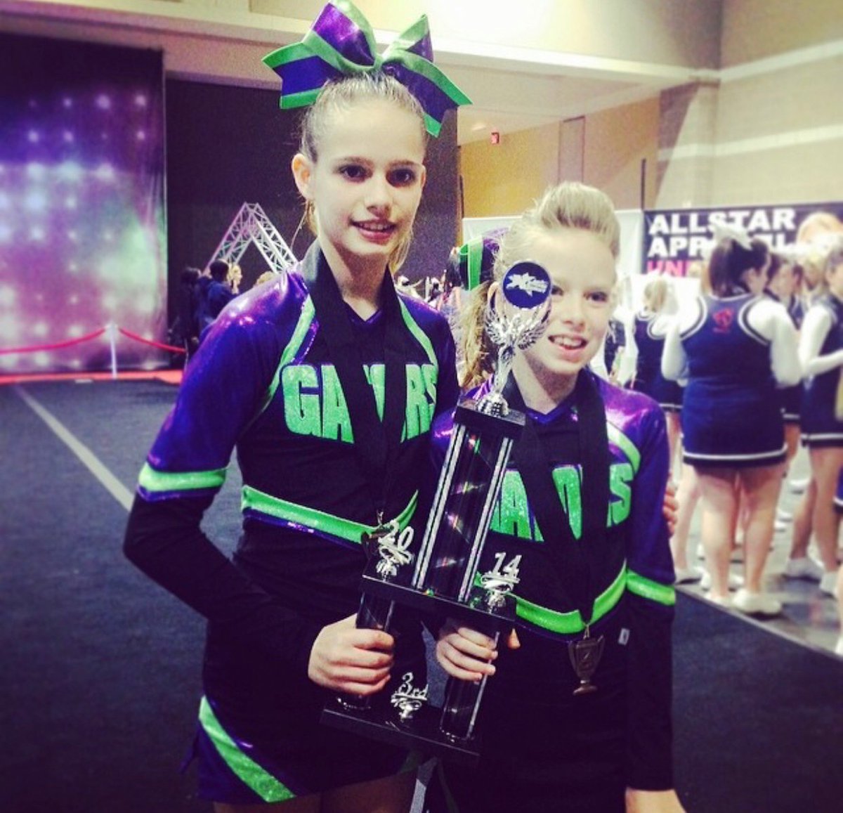 DuchesneCheer's tweet photo. Day 4 of the #VirtualSpiritWeek Check out our Throwbacks!
#Cheer #DHS #TBT #funmemories https://t.co/UYyLWJCkoi