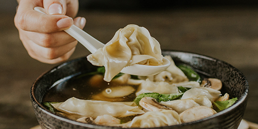 PFChangs's tweet photo. Soothe your soul with comfort food and binge-worthy shows. What’s your favorite feel-good series to pair with P.F. Chang’s takeout? https://t.co/1TQkRWQ3LL #SpreadGoodFortune https://t.co/P5runAWzIc
