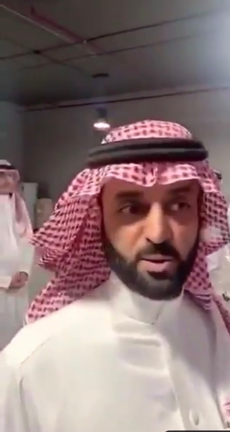 الشيخ سعود بن قويد أثناء حفل شركة نبراس