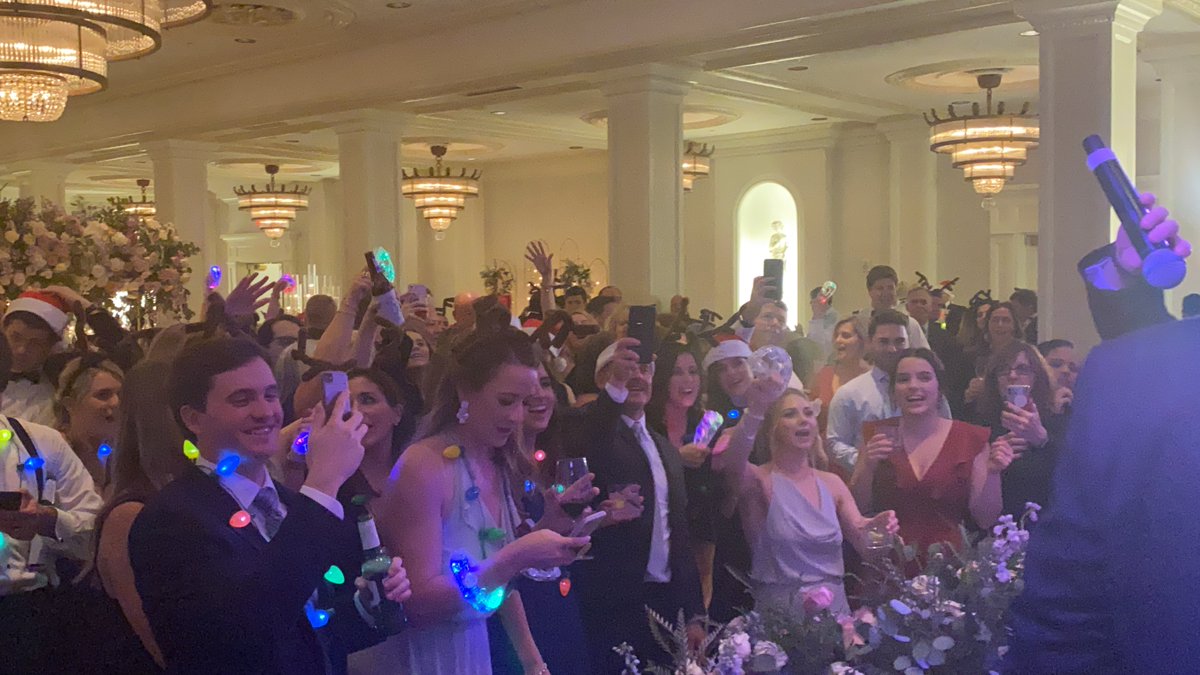 themixednuts's tweet photo. The party was rolling at The The Roosevelt New Orleans, a Waldorf Astoria Hotel over Christmas 2019! #themixednuts #specialeventband #weddingevent #eventmanagement https://t.co/0lnI9Lqvlu