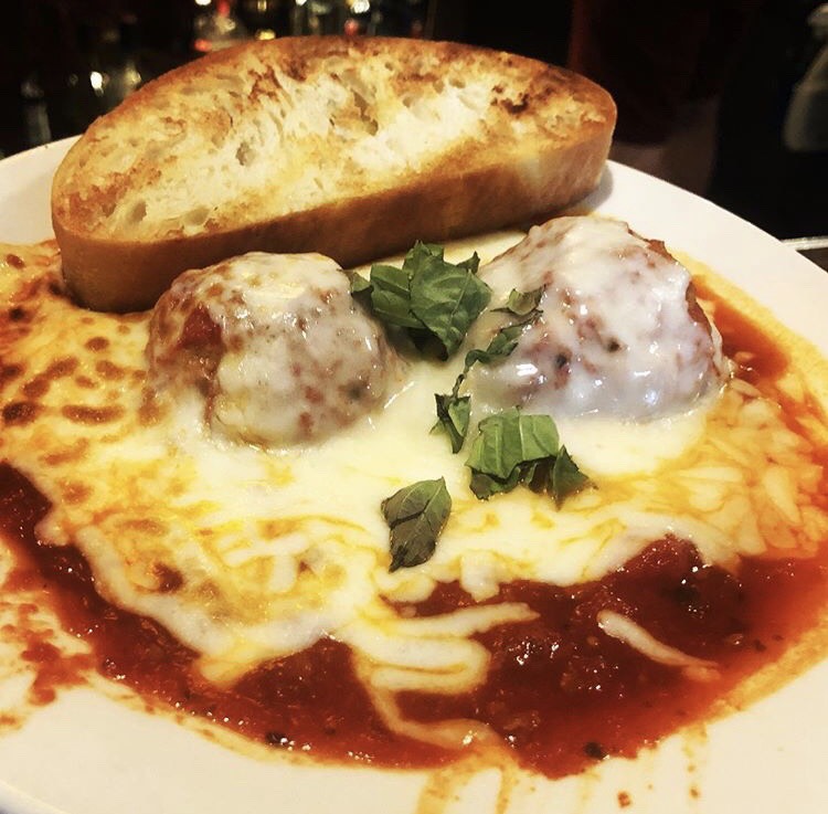 LocalRestWeek's tweet image. Participating Restaurant Spotlight: Gigi's Cucina Povera🙌🇮🇹

LRW To Go runs 4 more days, get out and support these local restaurants. For all those who are not able to participate and who are not doing take-out, consider visiting their websites or calling to purchase gift cards!