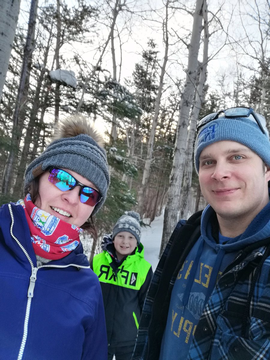 Hey Folks just a shout out to everyone on this gorgeous day! Hope you all are finding ways to be active during these times and that you are all staying safe. My plan is to stay connected daily and to show you some ways how my family and I are coping during this time! Stay tuned..