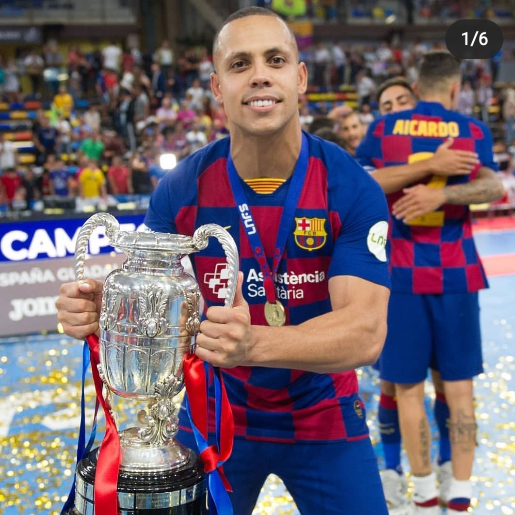 Ferrão é eleito MELHOR JOGADOR DO MUNDO DE FUTSAL em 2019 