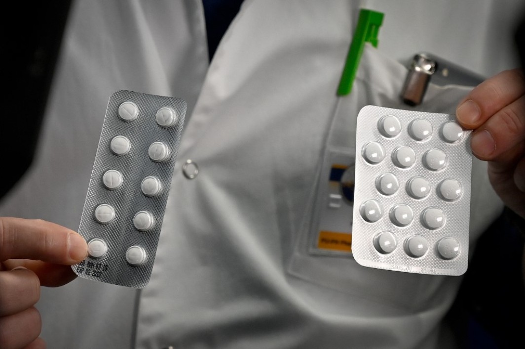 Le gouvernement autorise et encadre la prescription de chloroquine bfmtv.com/sante/coronavi…