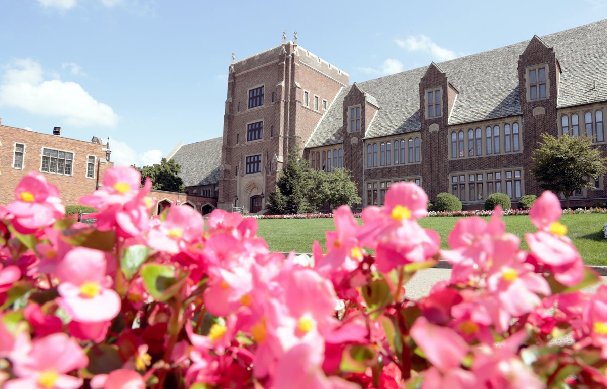 MercyhurstU's tweet photo. We're feeling distant, and not just because we're practicing #SocialDistancing. Drop your handle below with your favorite Mercyhurst Picture and we might just follow you back 😉☘️ #HurstRemainsHome https://t.co/zEgSzkSoPp