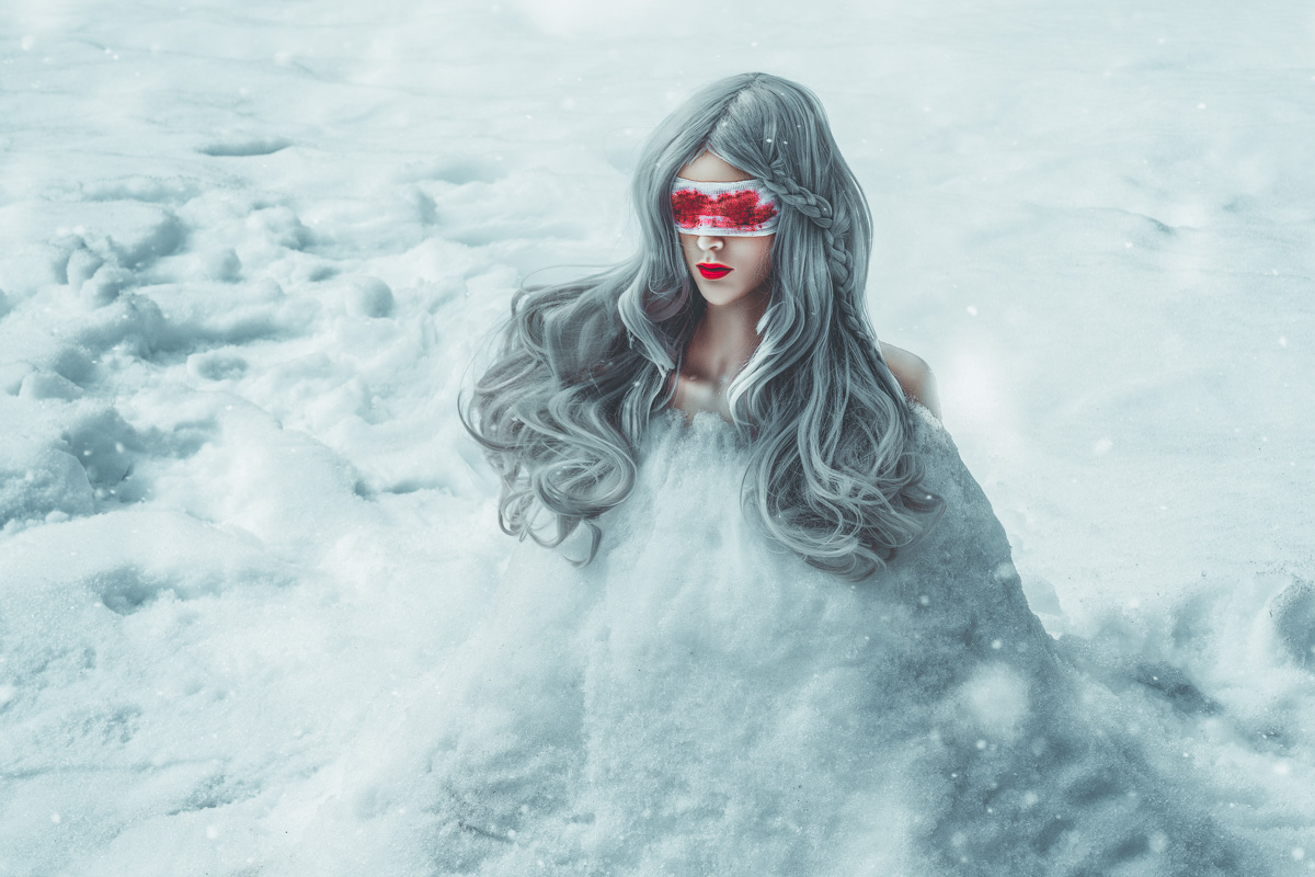 “Eurydice” –
Photographer: Jiamin Zhu - JaJasgarden <a href="/jajasgarden/">Jiamin Zhu</a>
Model: Eurydice
Assistant: Michael Asavareungchai

#DarkBeauty #DarkBeautyMag #DarkBeautyX #photography