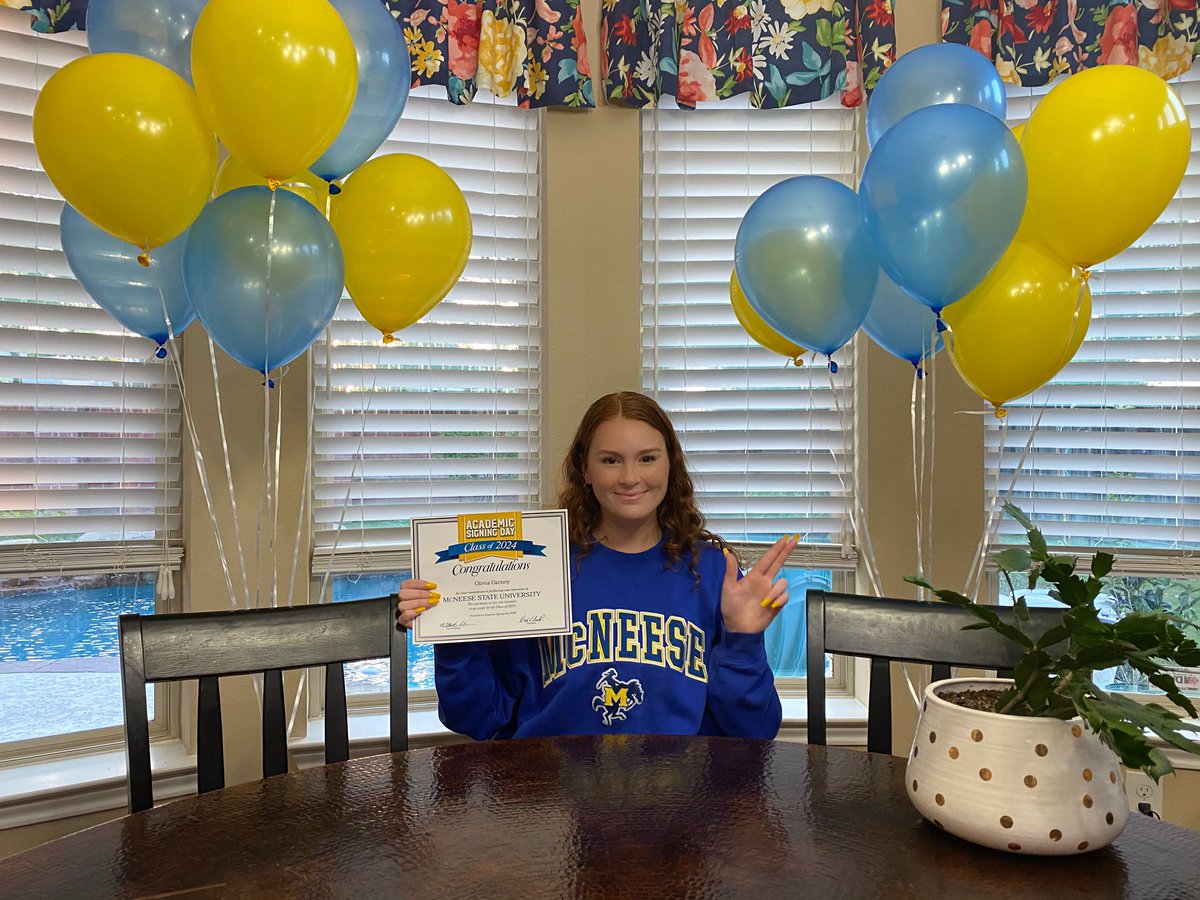 lilyypads's tweet photo. proud to say i’m #McNeeseBound ! can’t wait to attend mcneese for the next four years!! @McNeese #FirstChoice https://t.co/ntgqUAQUdv
