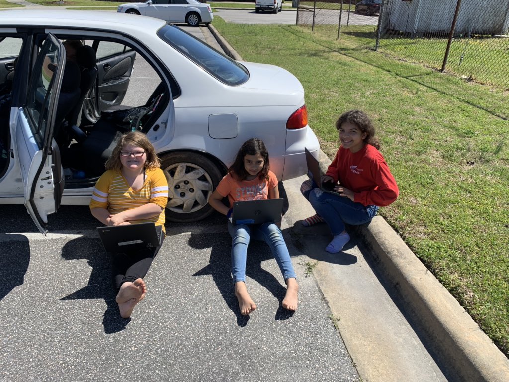 BES families are taking advantage of the free WiFi set up at the school to complete their remote learning.  What a pretty day to learn outside and enjoy the sun.  A big thank you goes out to RiverStreet Networks for making this possible! #InspireGrowExcel #remotelearning