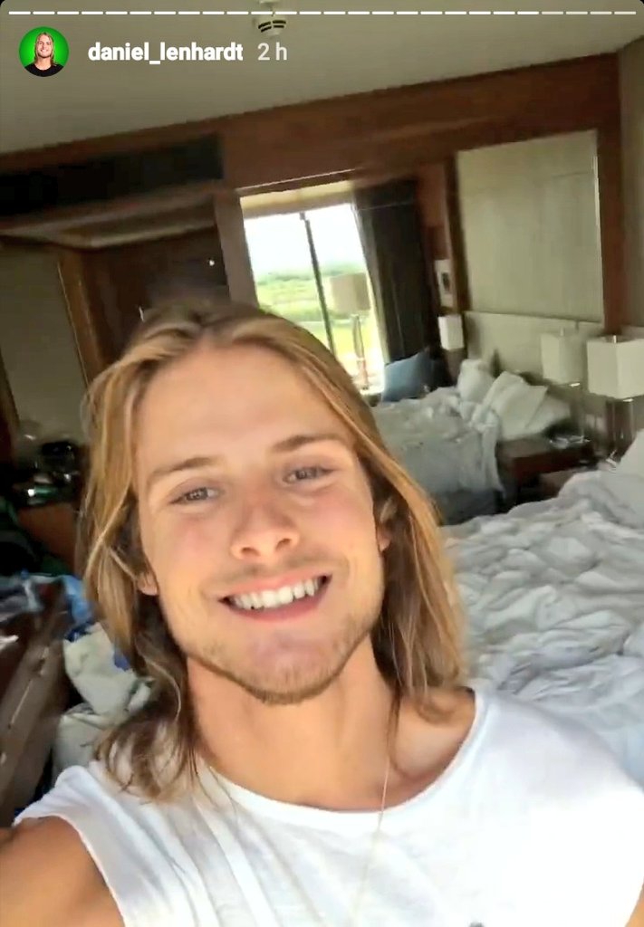 beltuita's tweet photo. gente me julguem,mas eu to tao mal com as coisas que todo mundo falava do Daniel e ele é uma pessoa tão boa e sem maldade nas coisas que faz :(
ele errou muito,não vou esconder. mas ele tem um coração bom,dá pra ver 🥺
#Daniel #FicaEmCasa #quarentena #bbb #danielbbb20 https://t.co/kgMN3tDKrQ