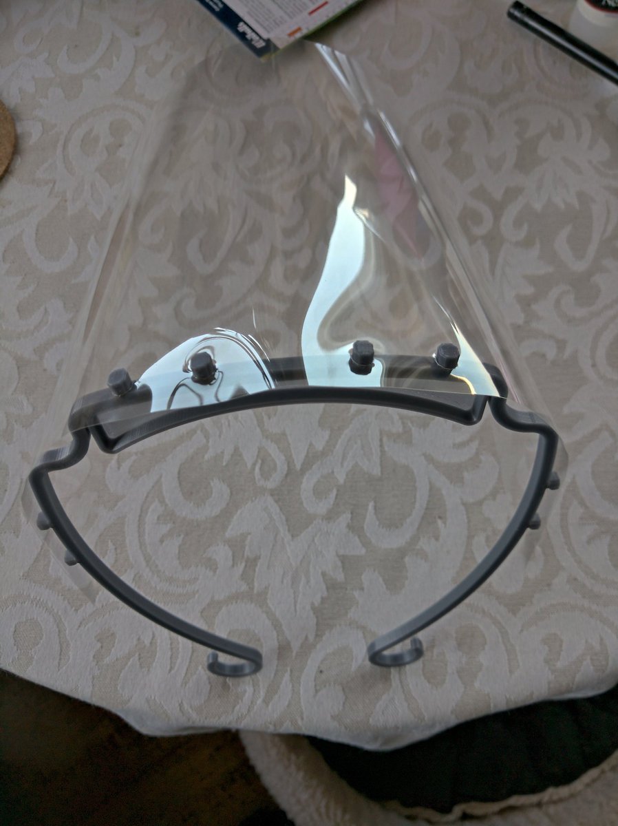 dlghka's tweet photo. Production of protective visor for the health and elderly care has started. #prusa #COVID19SWEDEN #sjukvardshjalpen https://t.co/fNR4ASeKJW