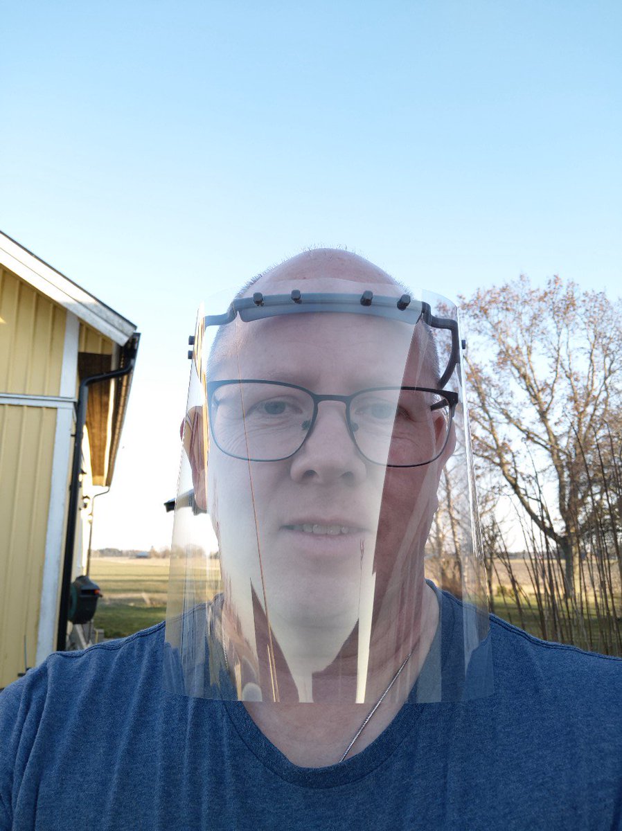 dlghka's tweet photo. Production of protective visor for the health and elderly care has started. #prusa #COVID19SWEDEN #sjukvardshjalpen https://t.co/fNR4ASeKJW