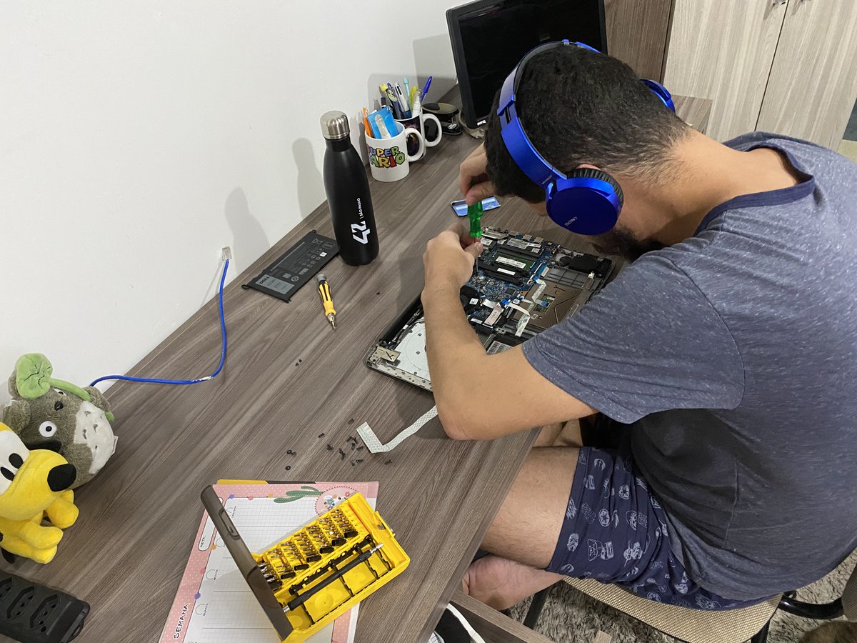 42Network's tweet photo. Stay safe, study at home. #42atom challenges our students all over the world to share one picture out of school.

#42Network https://t.co/qDA3iBYeuG
