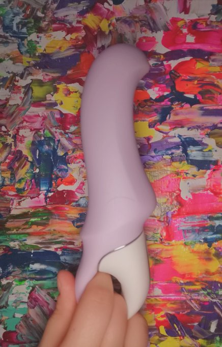 Using my vibrator &amp; posting a video on my https://t.co/qftHnOTnss ! RT and follow if you want a preview<a href="/tag/motivation"class="tags"><span>#motivation</span></a><a href="/tag/naked"class="tags"><span>#naked</span></a><a href="/tag/nude"class="tags"><span>#nude</span></a><a href="/tag/horny"class="tags"><span>#horny</span></a><a href="/tag/pussy"class="tags"><span>#pussy</span></a><a href="/tag/dildo"class="tags"><span>#dildo</span></a>