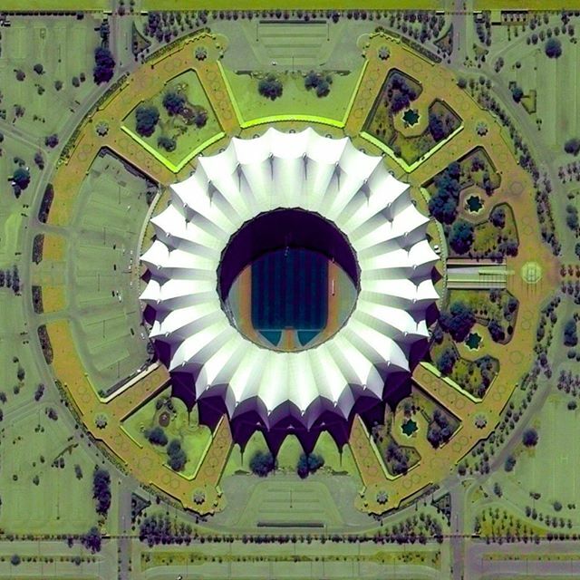 EarthOverhead tweet picture