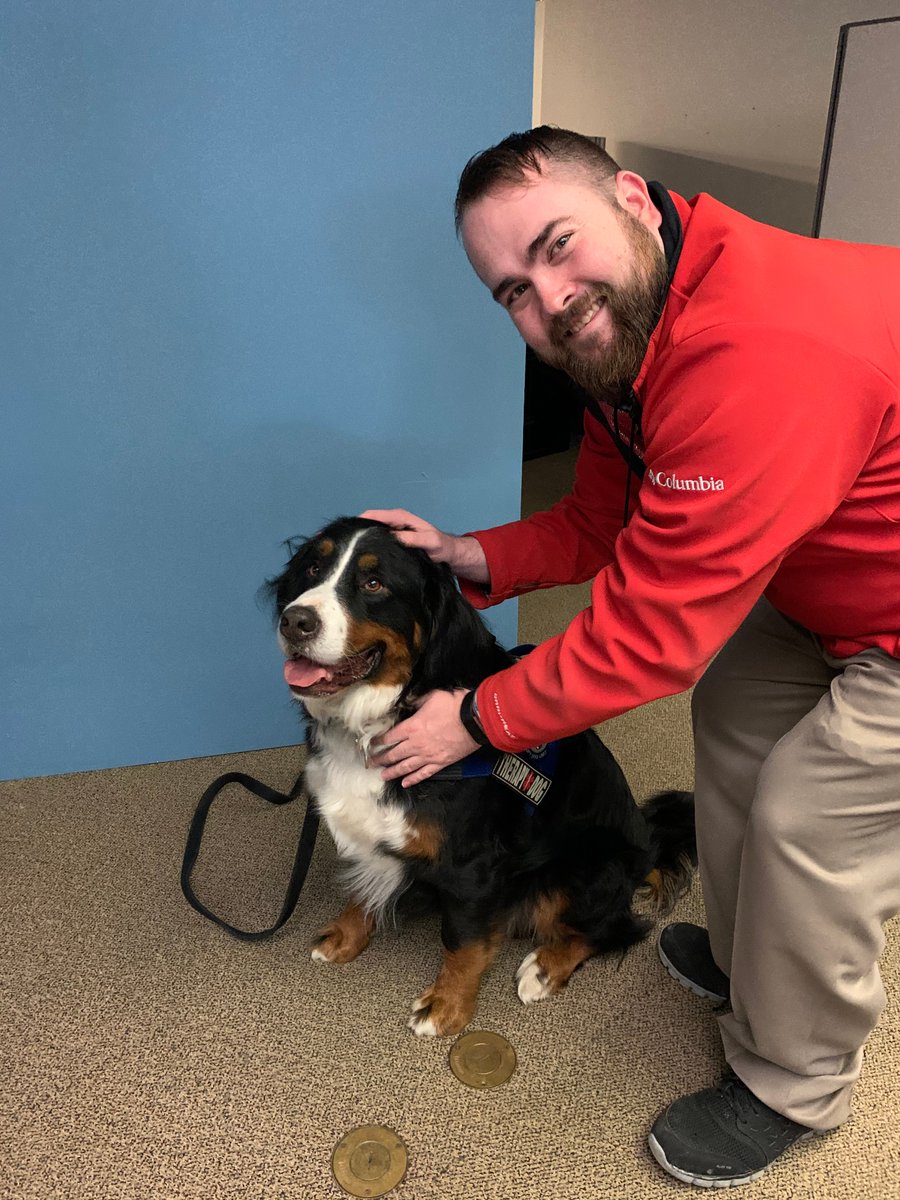 nbc4i's tweet image. #FurAlert!
Two therapy dogs from the @ColumbusPolice  got lots of belly rubs and snuggles today. 🥰❤️🐕