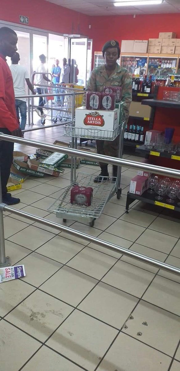 AdvoBarryRoux's tweet image. #21daysLockdown