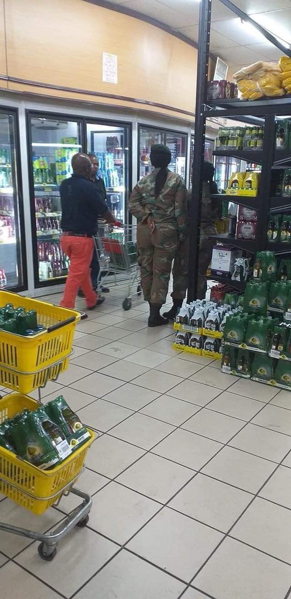 AdvoBarryRoux's tweet image. #21daysLockdown